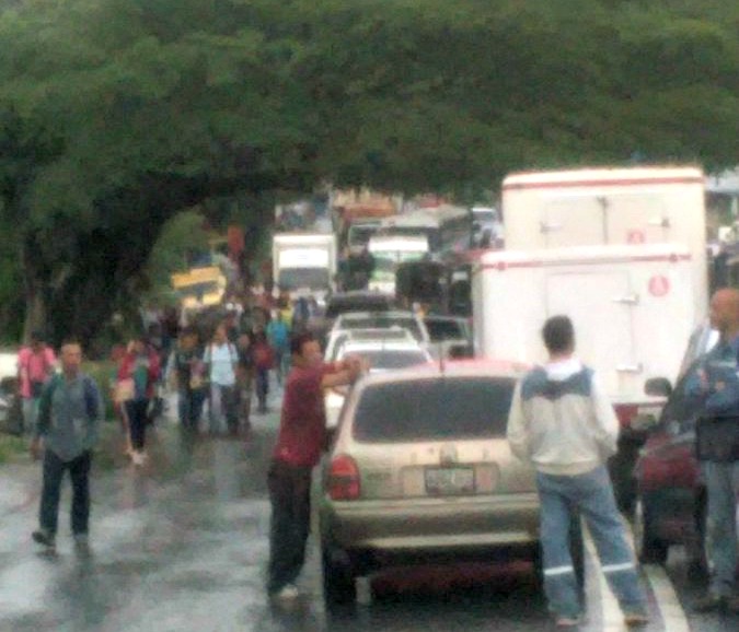 Reportan protesta en la Panamericana #8Dic