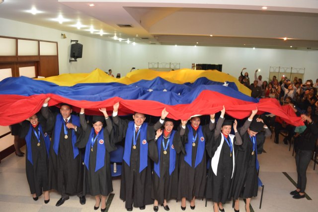 tipulantes-graduacion1