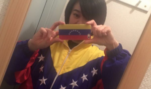 Conoce a Kawamootoo la japonesa que está obsesionada con Venezuela (Fotos)