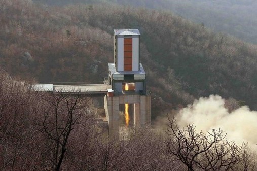 Corea del Norte podría probar en cualquier momento misil balístico intercontinental