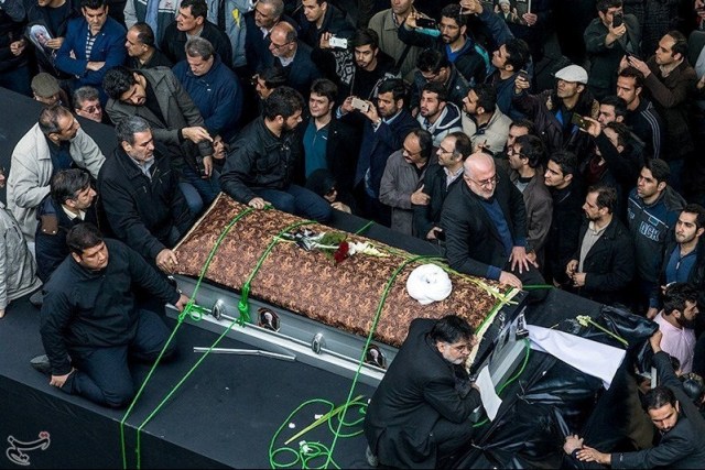 Mourners gather around the coffin of former president Ali Akbar Hashemi Rafsanjani during his funeral in Tehran, Iran January 10, 2017. Tasnim News Agency/Handout via REUTERS ATTENTION EDITORS - THIS PICTURE WAS PROVIDED BY A THIRD PARTY. FOR EDITORIAL USE ONLY. NO RESALES. NO ARCHIVE.