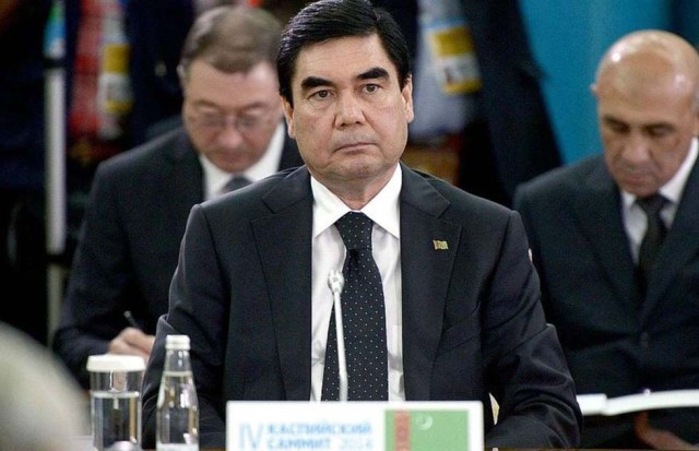 Presidende de Turkmenistán, Gurbanguli Berdymukhamedov: dentista El presidente Berdymukhamedov no era cualquier dentista antes de adentrarse en la política, también era el dentista personal de su antecesor Saparmurat Niyazov. ¿Cuáles eran las posibilidades?