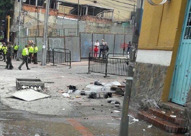Al menos una persona fallecida y 30 heridos por explosión en Bogotá (Videos)