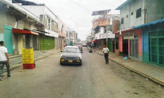 Los negocios mantuvieron sus puertas cerradas este sábado