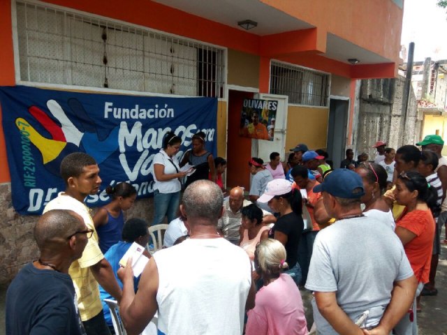Foto: Fundación Manos para Vargas lleva atención médica a la comunidad de La Sabana / Nota de presna