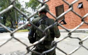 Un soldado muerto y otro herido en campo minado en el suroeste de Colombia