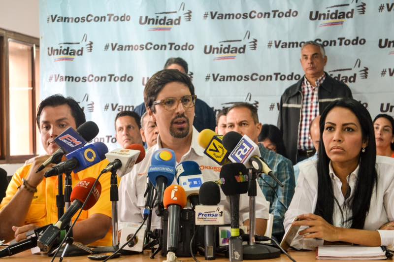 Freddy Guevara: Estamos obligados a apretar a la dictadura con mayor fuerza