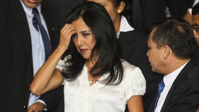 Permiten salir de Perú a la esposa del expresidente Ollanta Humala