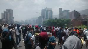En vivo: Así reprimen la marcha pacífica en la Fajardo a la altura de El Recreo