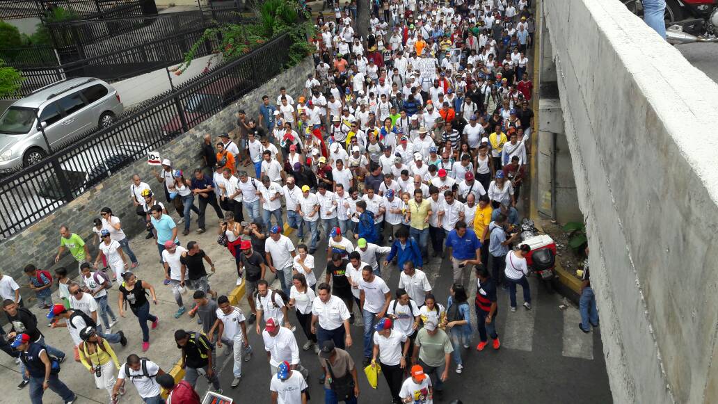 Manifestantes marcharon por Roca Tarpeya hacia Montalbán #22A