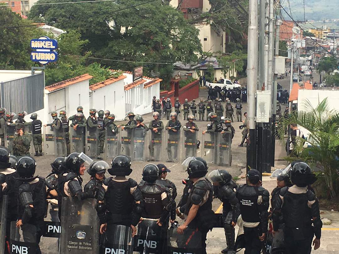 Oposición asegura que militarizar Táchira aumentará represión