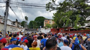PNB dispersó a manifestantes cerca del CNE Táchira #26A (Videos)