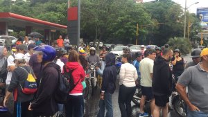 Venezolanos realizan trancazo en rechazo a la Constituyente de Maduro #2May (fotos)