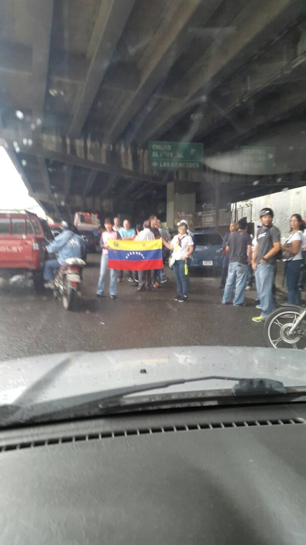 En Las Mercedes también se cumple con el trancazo