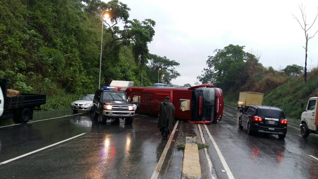 Otro accidente en la ARC deja dos lesionados