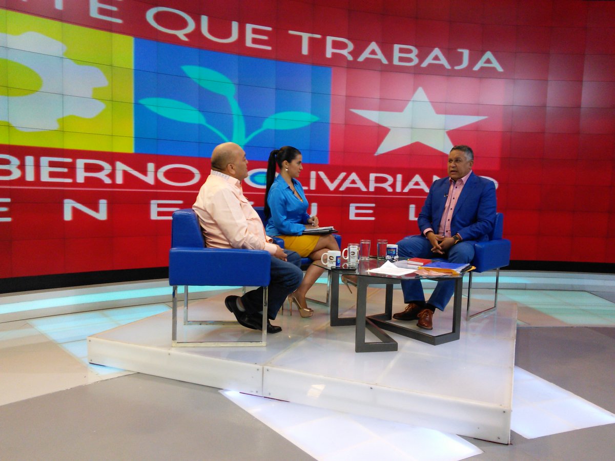 Pedro Carreño anuncia que militantes del Psuv tendrán entrenamiento militar (video)