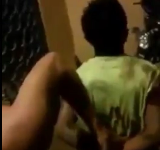 SÁDICOS: El niño de 11 años con la lacrimógena en la espalda: Fiscalía investiga (VIDEO)
