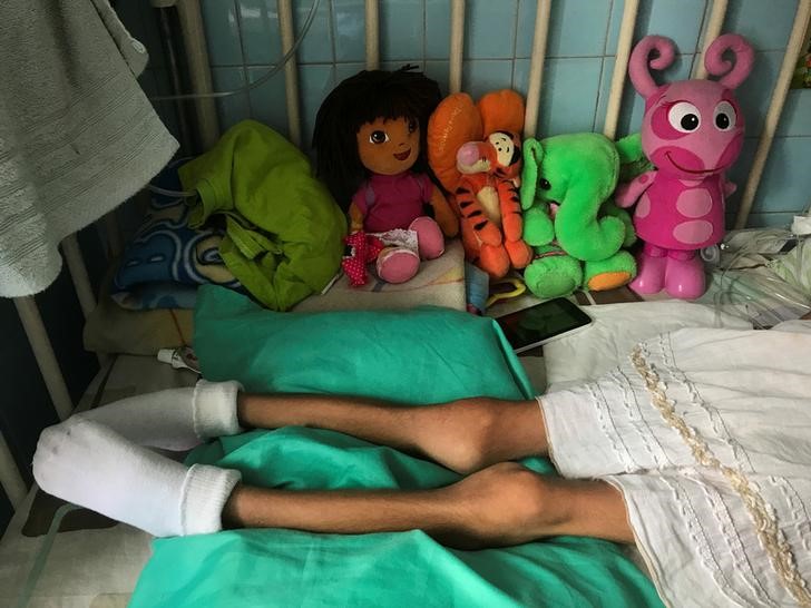 Maduro le pide a los jóvenes procrear en un país donde los niños mueren por desnutrición