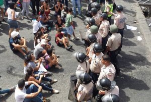 La Vega manifiesta con todo: 8 horas de protestas y vecinos dicen que seguirán en la calle #2Jun (VIDEOS)
