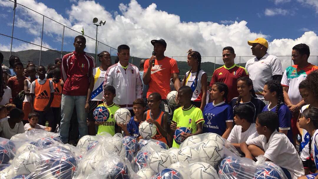 Rinden homenaje a la Vinotinto Sub-20 en Nuevo Horizonte #18Jun