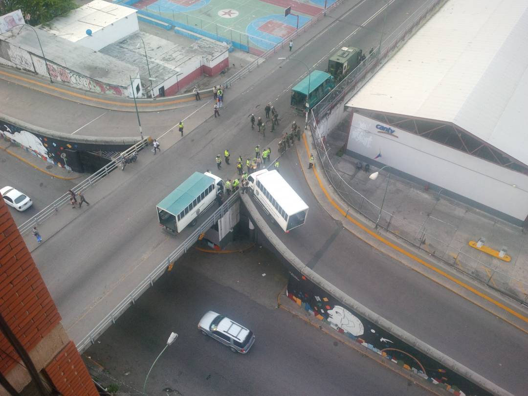 Así se encuentra el puente 9 de diciembre en El Paraíso #5Jun