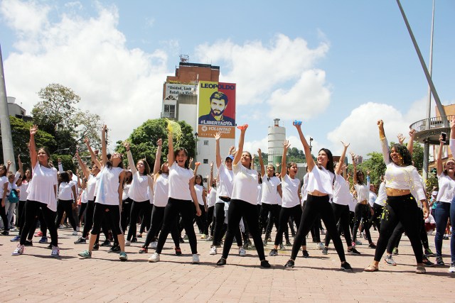 La cultura tomó la plaza Alfredo Sadel en un encuentro por la paz. Foto: Prensa Alcaldía de Baruta