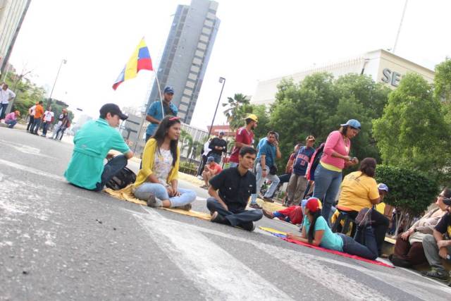 Plantón Primero Justicia Zulia 6