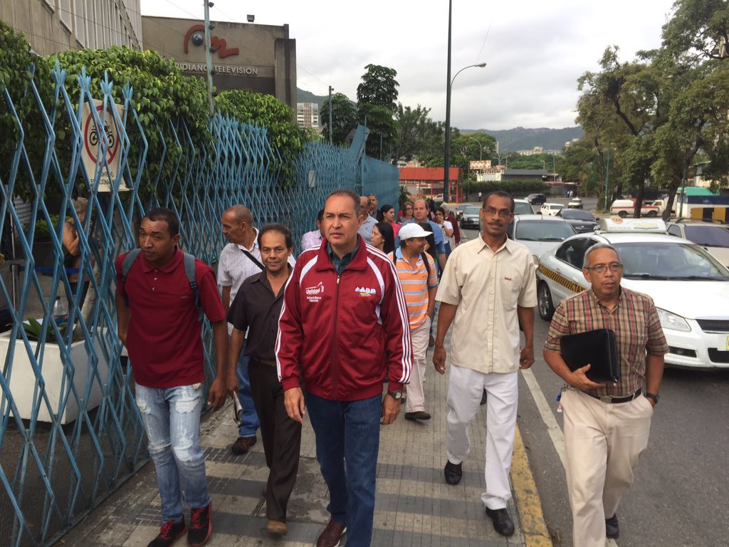 Diputado Blanco desde el Metro de Caracas se dirigió a los caraqueños y abrió el debate (VIDEO)