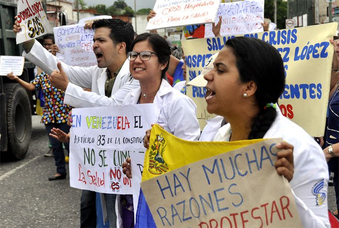 El Nuevo Herald: Más de 22 mil médicos ya han huido de Venezuela
