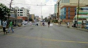En principales ciudades de Anzoátegui dicen presente y realizan trancazo #4Jul