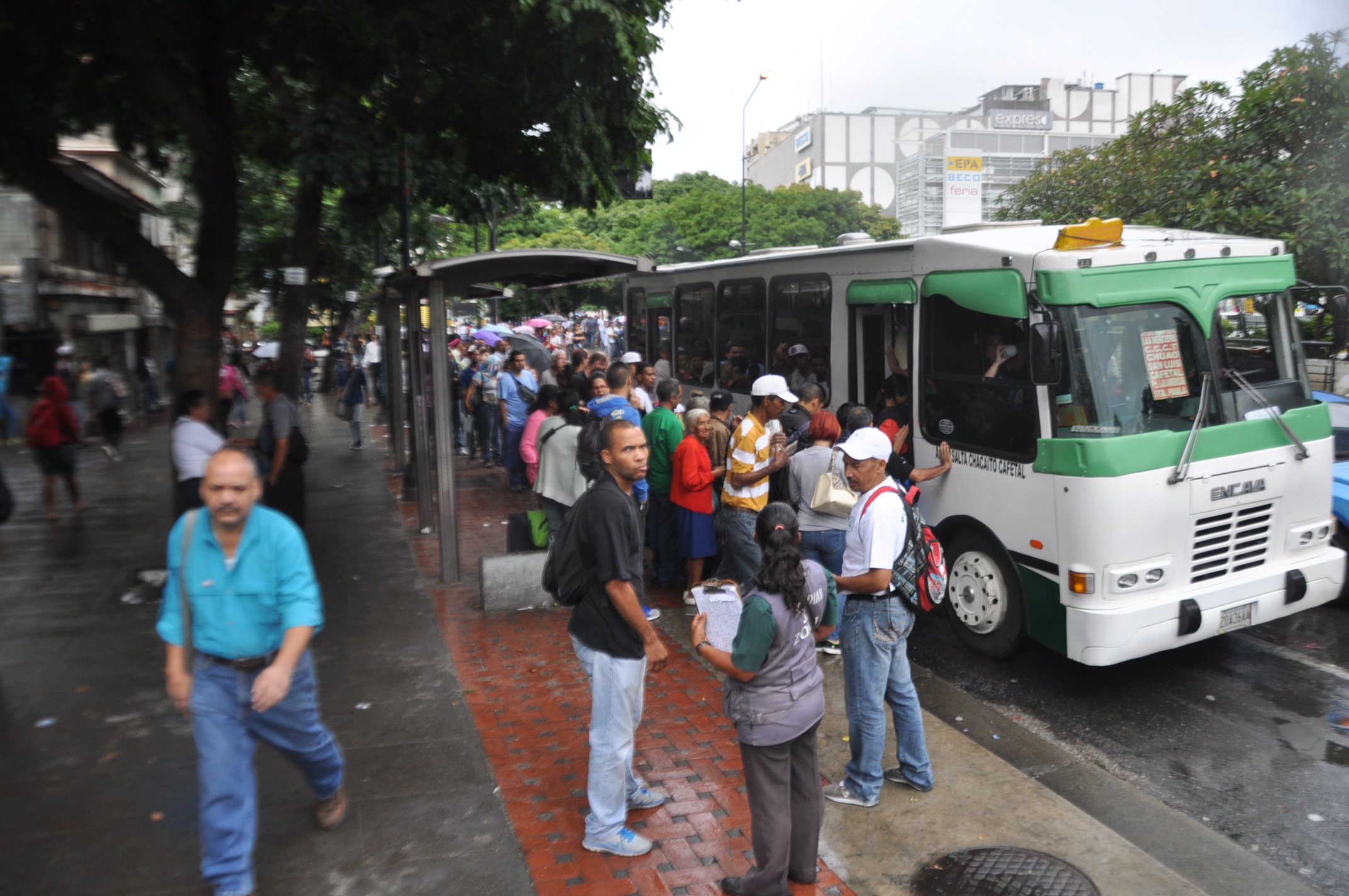 Transportistas anuncian aumento del pasaje a 5.000 bolívares a partir el #1May