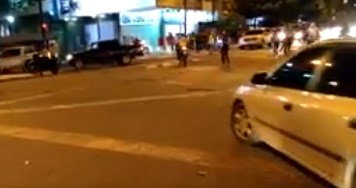 Manifestantes festejan tras cumplir 10 horas de trancazo en Chacao  (videos)