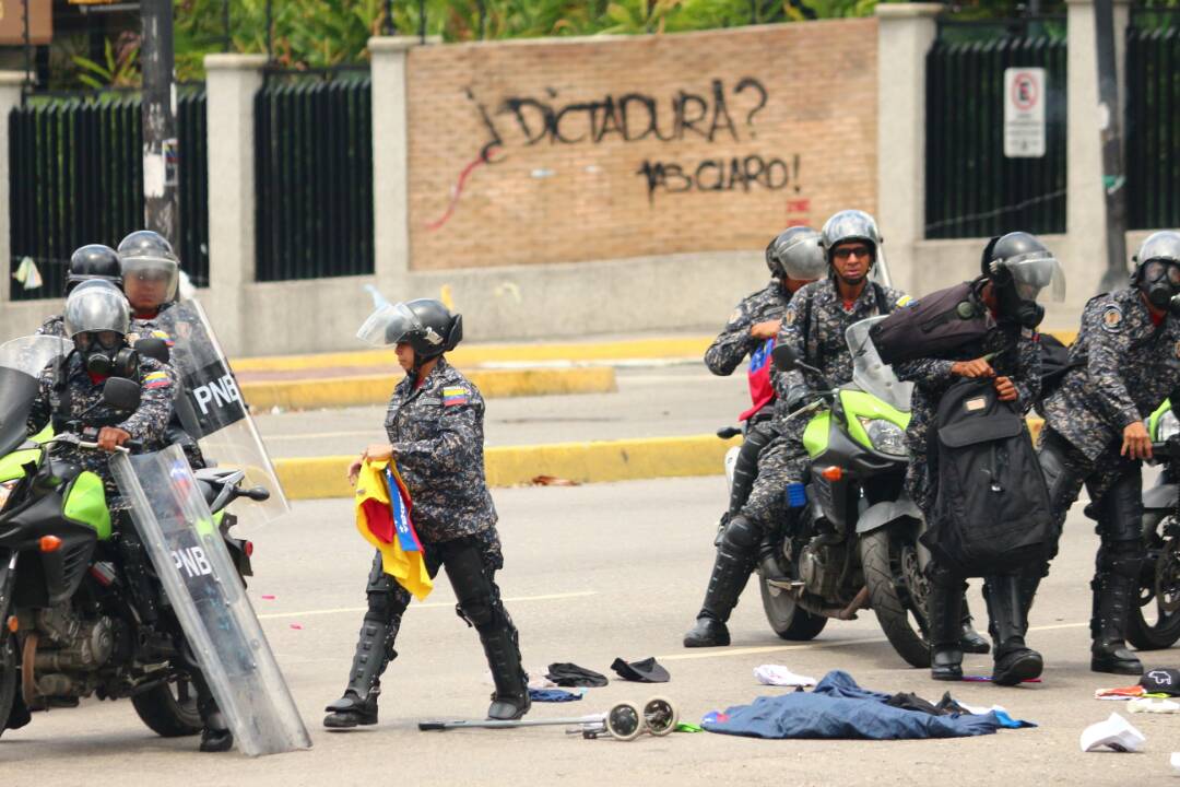 Suspendida movilización de la Unidad en Caracas tras brutal represión