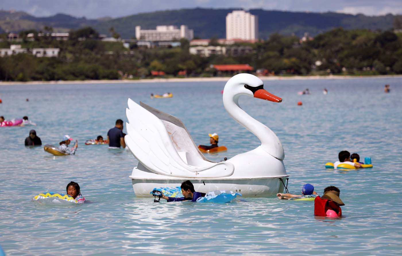 Los misiles norcoreanos, el arma de Guam para disparar el turismo (fotos)