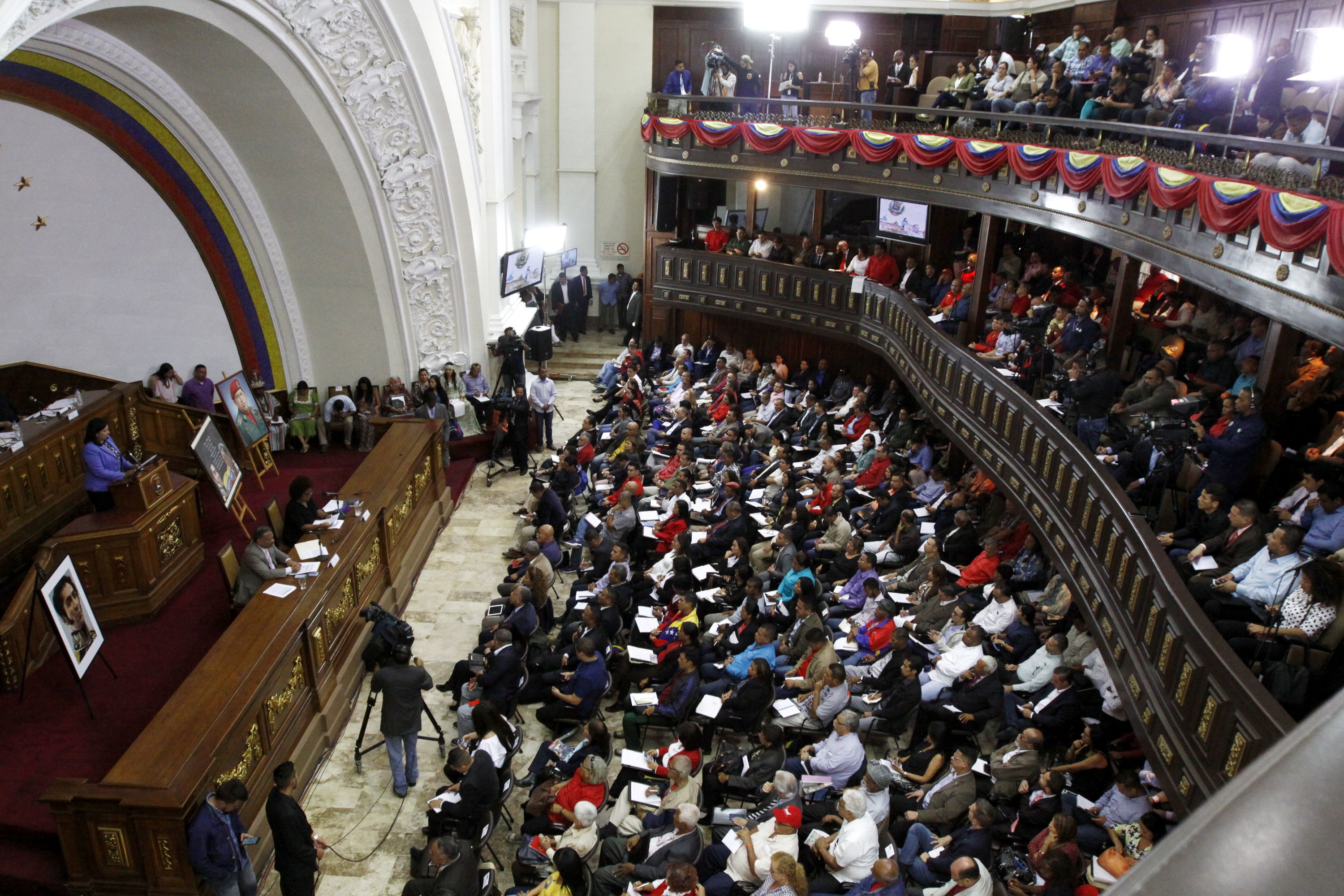 Constituyente cubana aprueba pasar civiles juzgados en tribunales militares a ordinarios