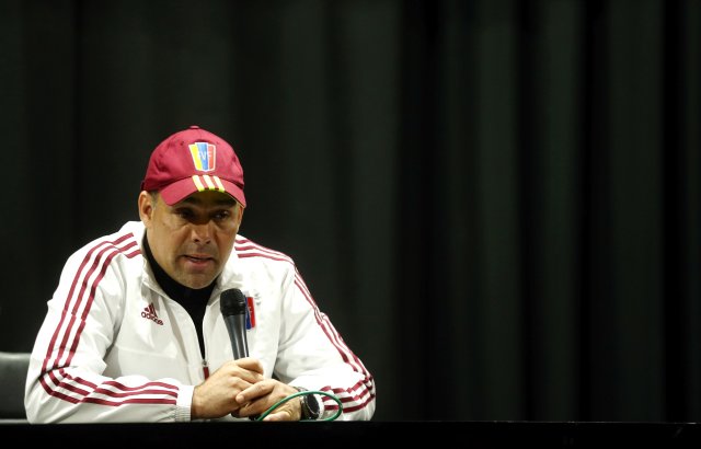 Football Soccer - Venezuela's national soccer team news conference - World Cup 2018 Qualifiers - Buenos Aires, Argentina - September 4, 2017 - Venezuela’s national team head coach Rafael Dudamel speaks during a news conference. REUTERS/Marcos Brindicci