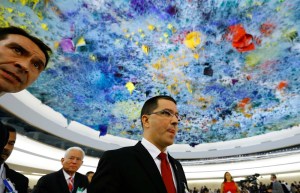 Venezuela acusa al Alto Comisionado de DDHH de sucumbir a presiones de EEUU
