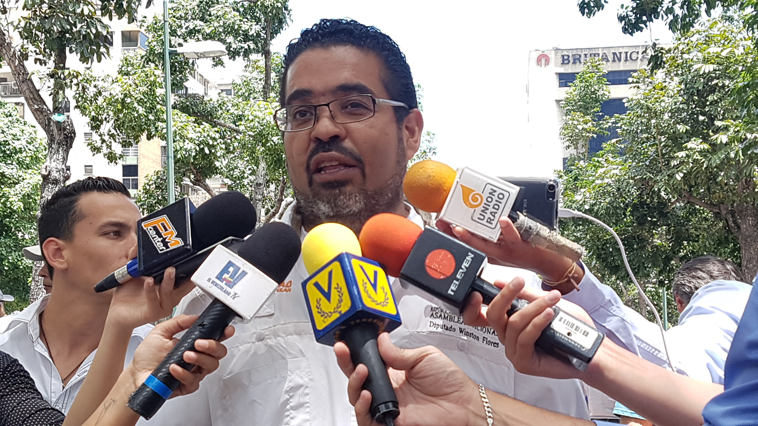 Parlamentario del Mercosur condena detención arbitraria del hermano de Olivares