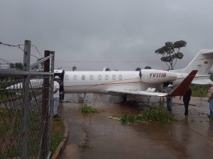 Avión de Pdvsa se sale de la pista de Santa Elena de Uairén. Ocupantes ilesos (fotos)