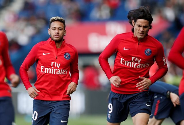 Los delanteros del PSG, Neymar Jr. y Edinson Cavani. REUTERS/Benoit Tessier