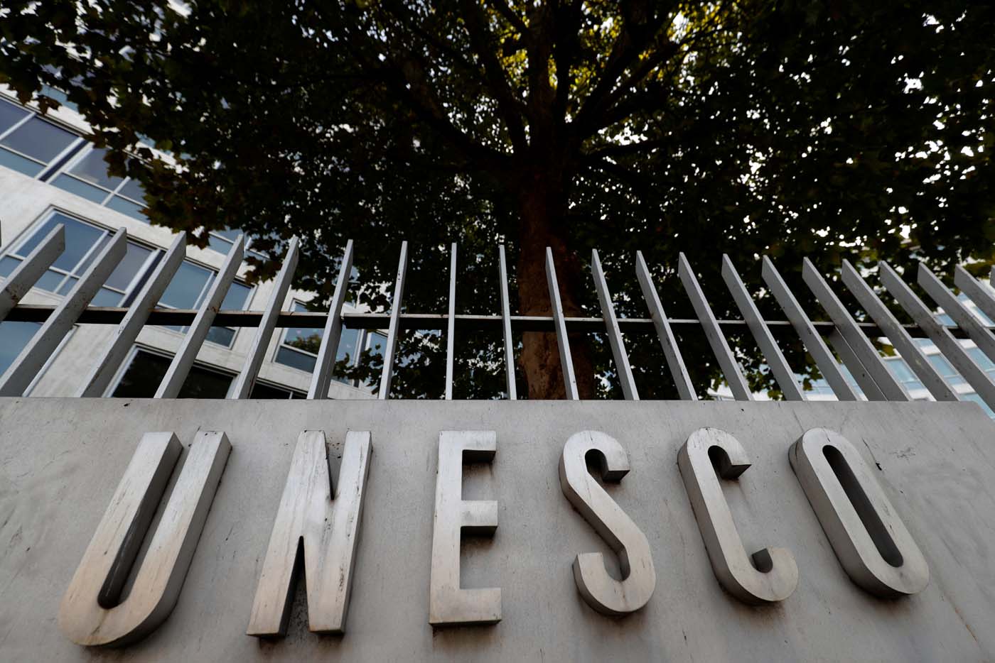 Estados Unidos da la espalda al multilateralismo con su salida de la Unesco