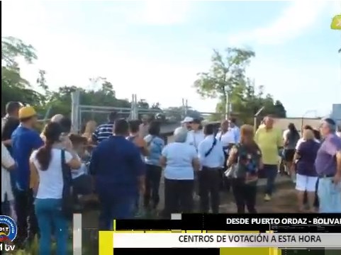 Denuncian que faltan miembros de mesa en el Colegio Yoicoima de Bolívar