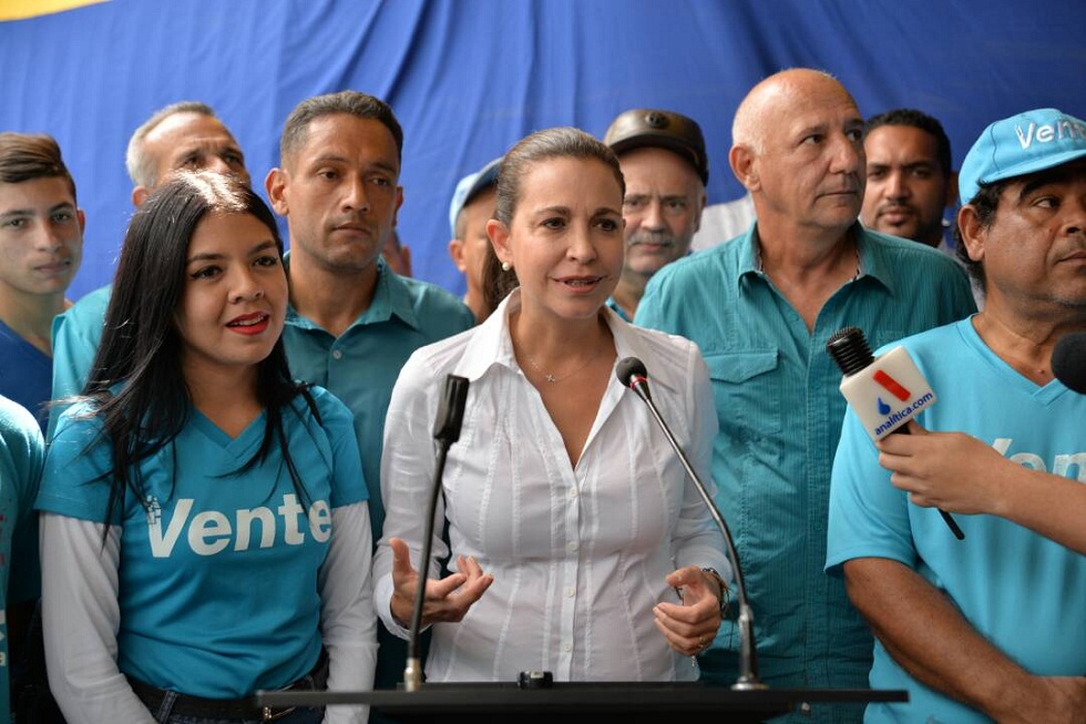 María Corina Machado se las cantó a los militares: Decidan de qué lado están (Video)