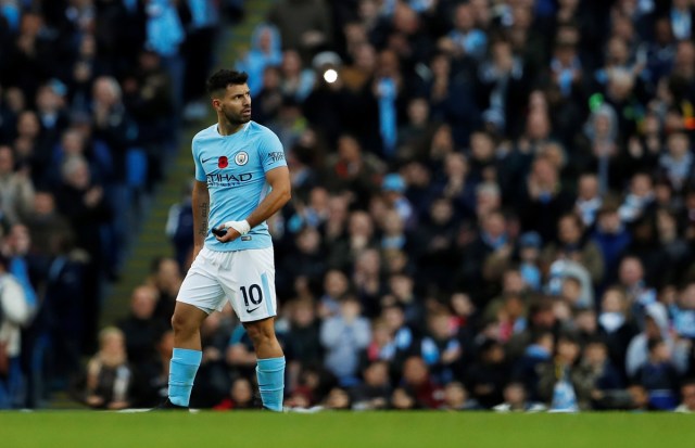 Soccer Football - Premier League - Manchester City vs Arsenal - Etihad Stadium, Manchester, Britain - November 5, 2017   Manchester City's Sergio Aguero walks off to be substituted   Action Images via Reuters/Lee Smith  EDITORIAL USE ONLY. No use with unauthorized audio, video, data, fixture lists, club/league logos or "live" services. Online in-match use limited to 75 images, no video emulation. No use in betting, games or single club/league/player publications. Please contact your account representative for further details.