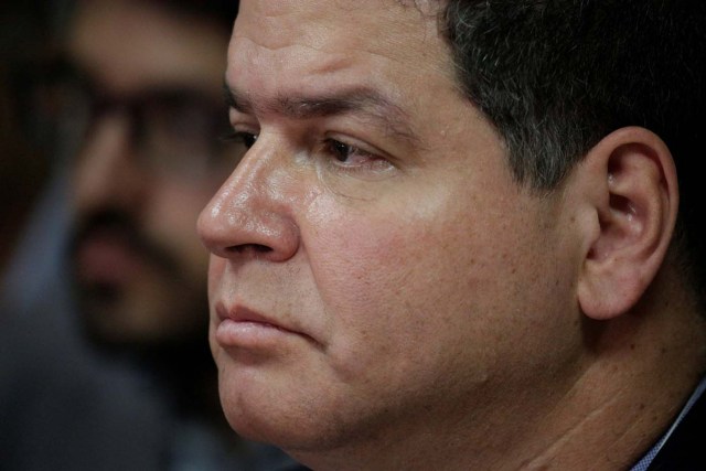 Luis Florido, lawmaker of the Venezuelan coalition of opposition parties (MUD) attends a news conference in Caracas, Venezuela November 29, 2017. REUTERS/Marco Bello