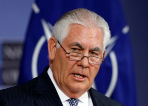 Tillerson busca rebajar la tensión con Turquía en su viaje a Oriente Medio