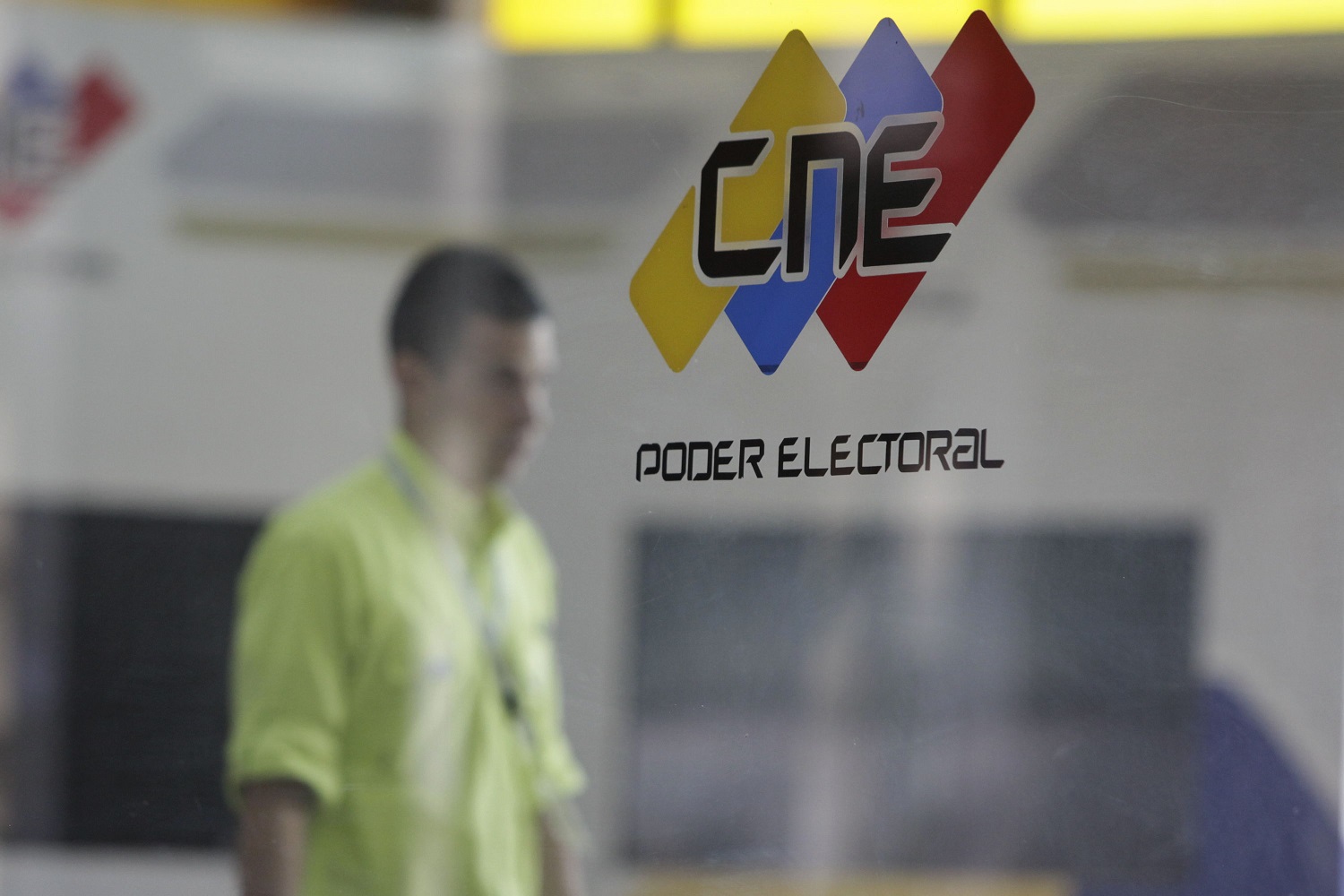 Maduro anuncia que este lunes el CNE fijará la fecha para las presidenciales