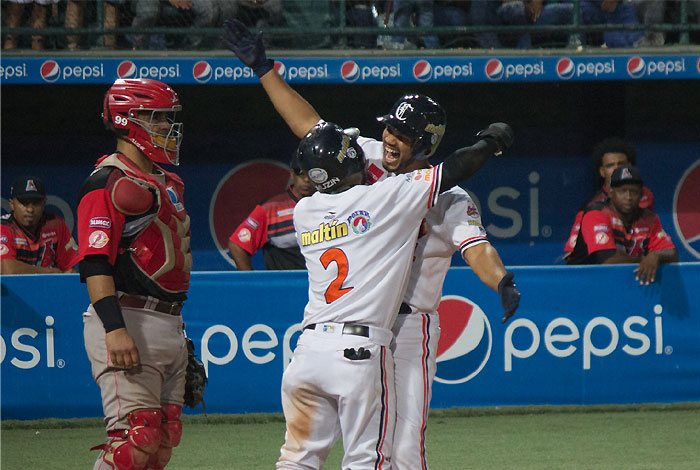 Caribes de Anzoátegui a un paso de la final en la LVBP