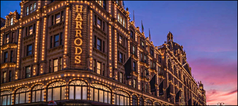 Activistas ecologistas arrojaron pintura contra los almacenes de Harrods en Londres (VIDEOS)