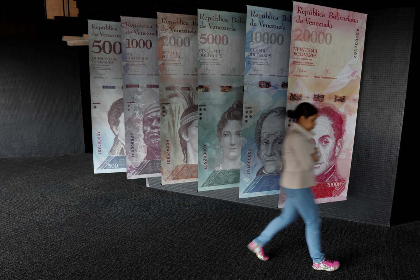 Liquidez monetaria se duplicó en dos meses y se ubica en 149,8 billones de bolívares